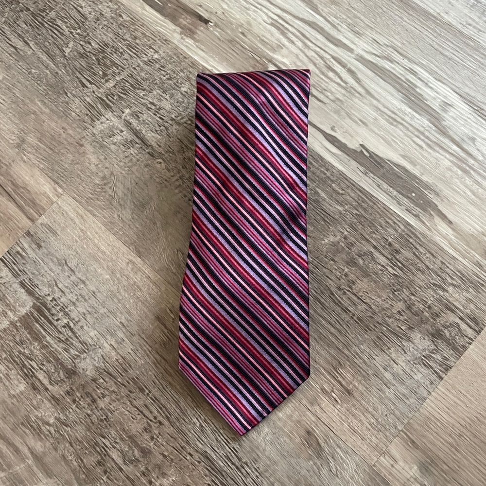 HART SCHAFFNER MARX Men's Silk Tie